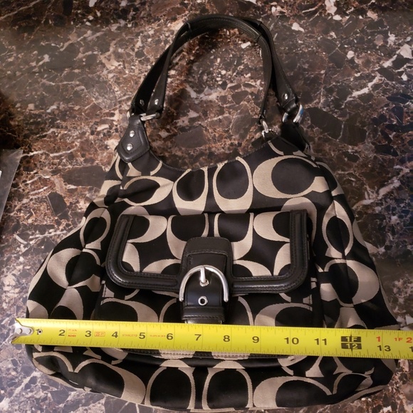 Authentic coach purse - Picture 5 of 7